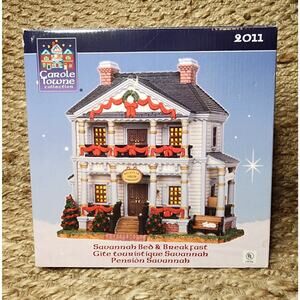 Lemax Carole Towne Collection Savannah Bed & Breakfast Christmas Village Lighted